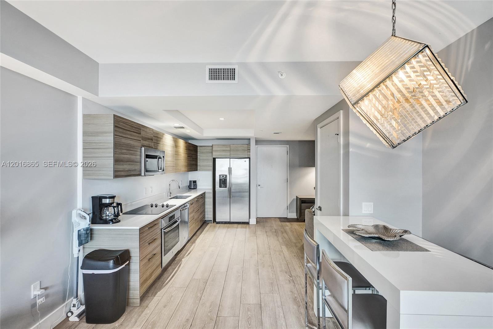 121 NE 34th St #1406A, Miami FL 33137