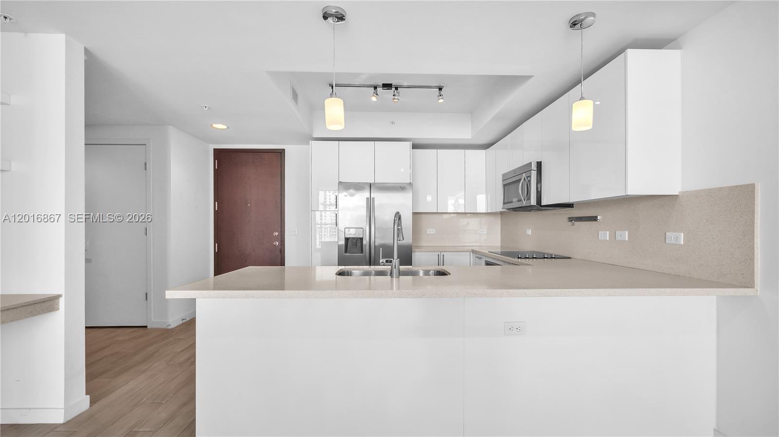999 SW 1st Ave #2009, Miami FL 33130