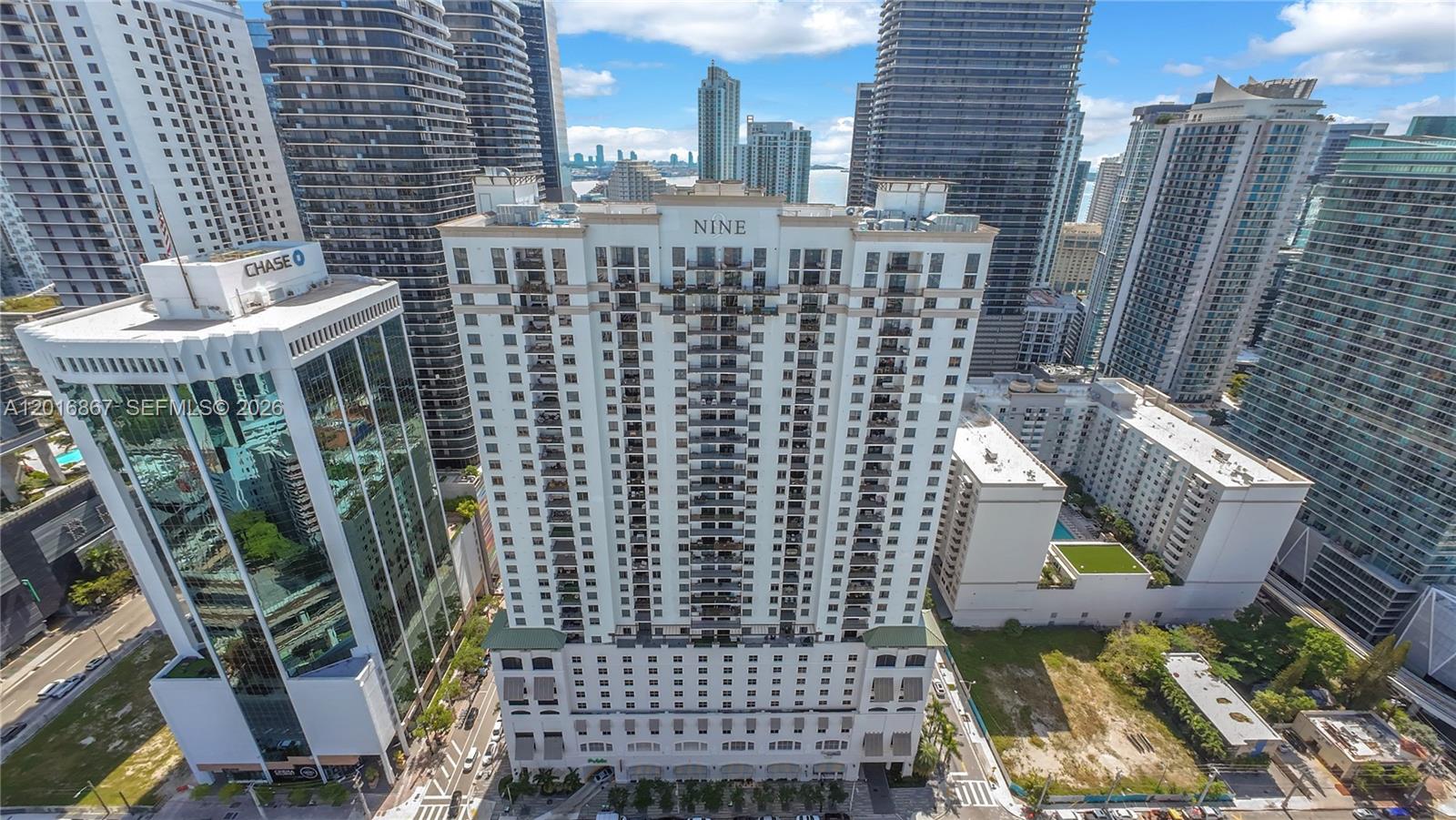 999 SW 1st Ave #2009, Miami FL 33130
