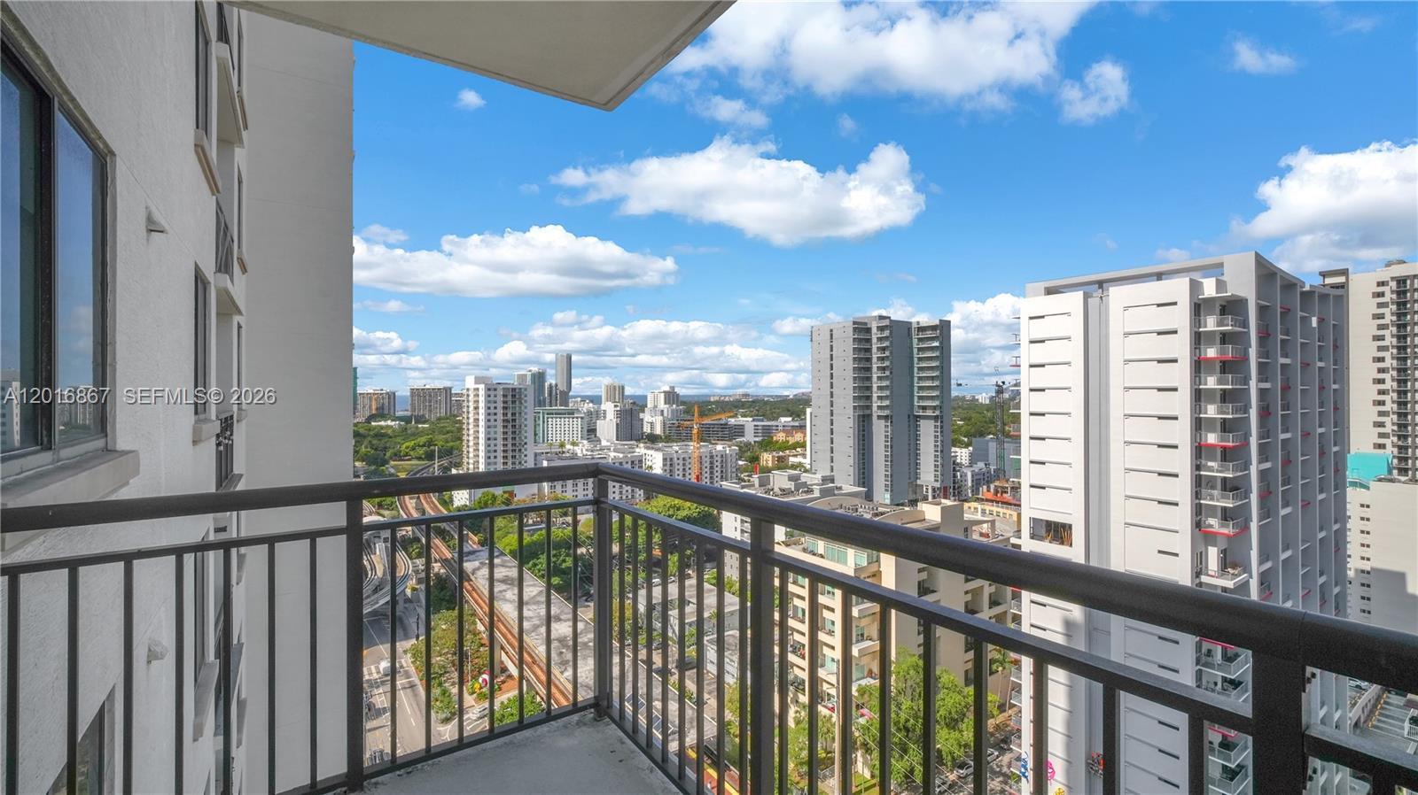 999 SW 1st Ave #2009, Miami FL 33130