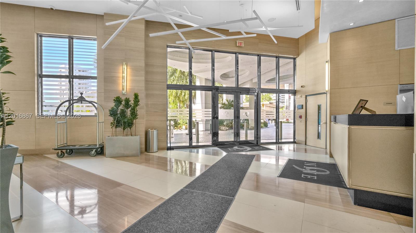 999 SW 1st Ave #2009, Miami FL 33130