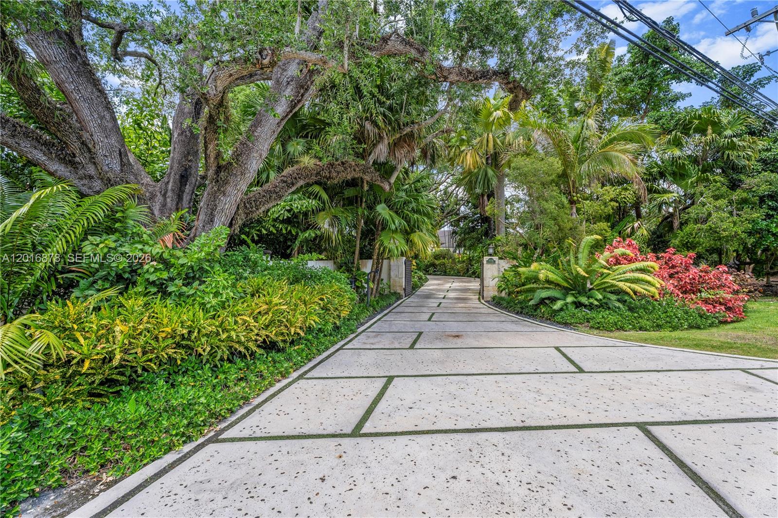 8550 Old Cutler Rd, Coral Gables FL 33143