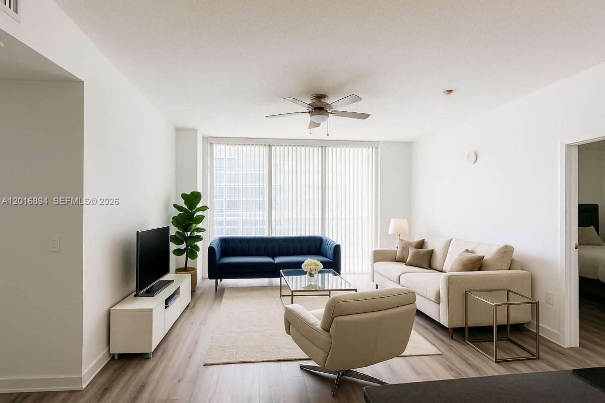 79 SW 12th St #2809-S, Miami FL 33130