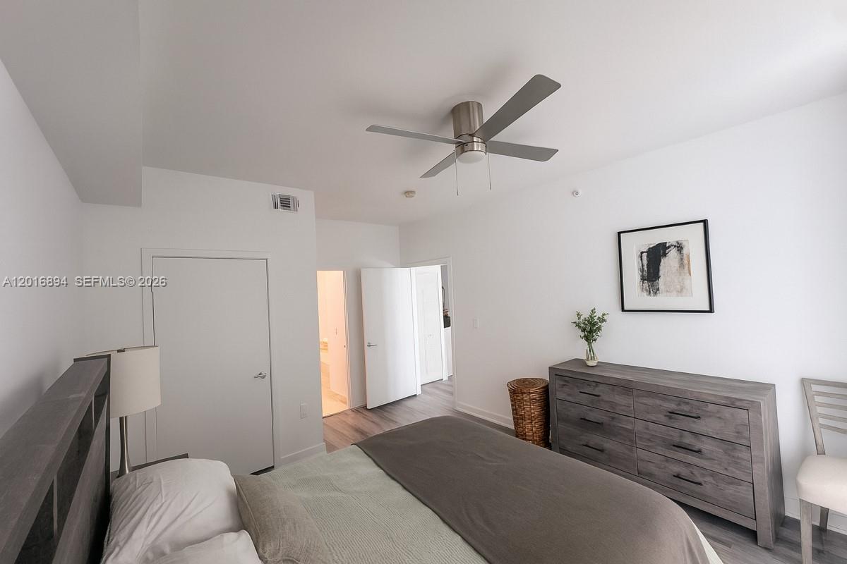 79 SW 12th St #2809-S, Miami FL 33130
