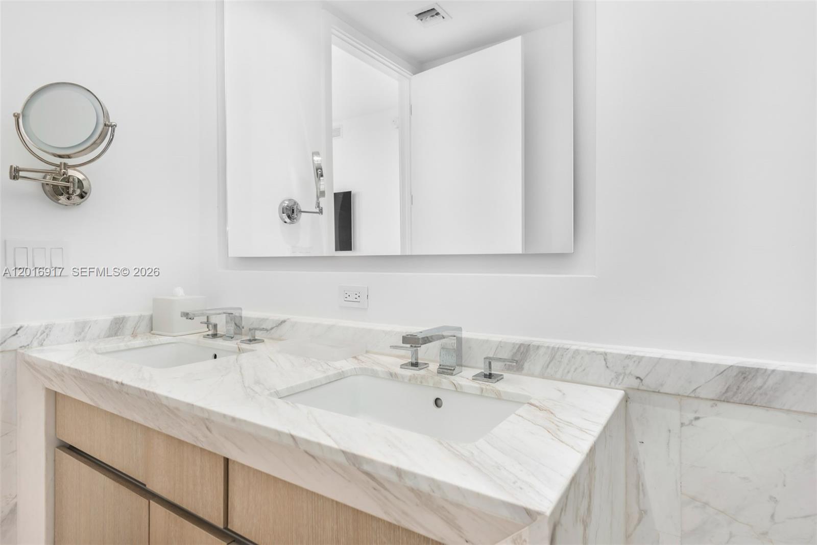 2831 S Bayshore Dr #2205, Miami FL 33133