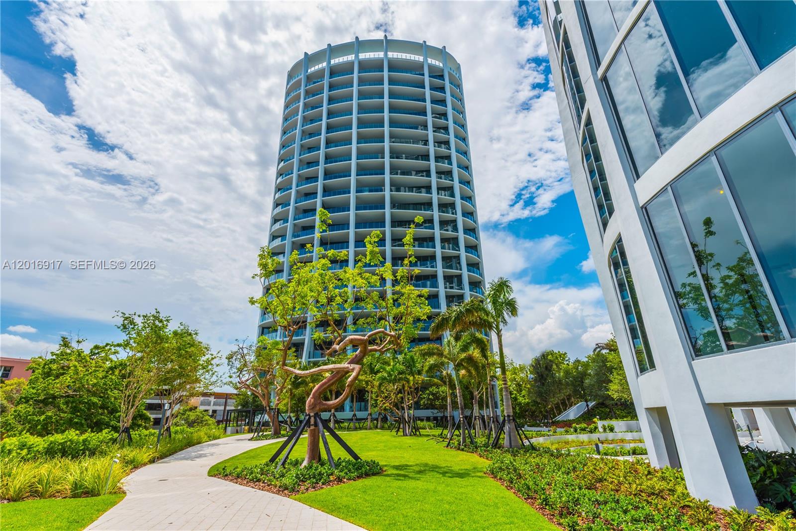 2831 S Bayshore Dr #2205, Miami FL 33133