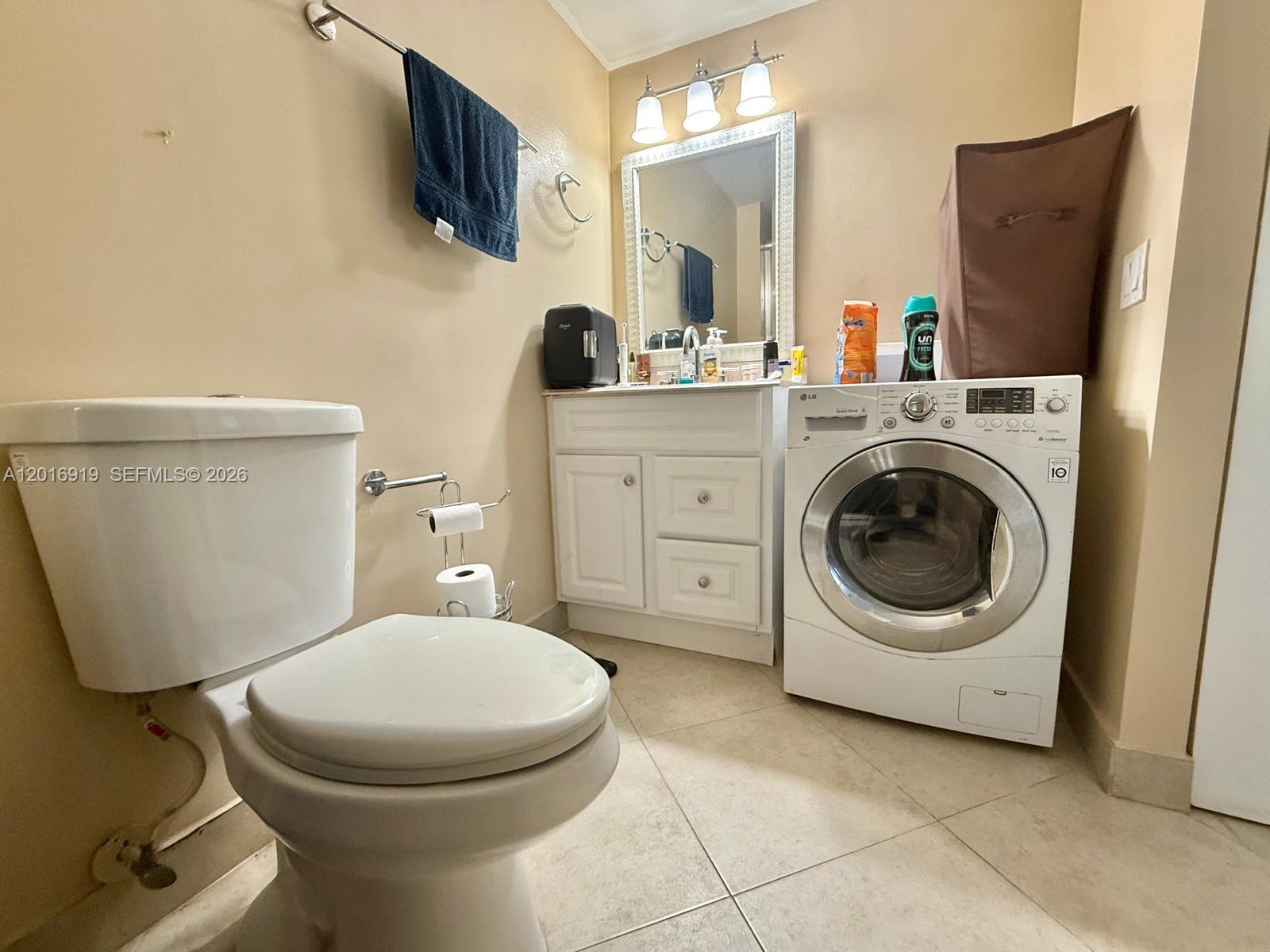 3701 N Country Club Dr #502, Aventura FL 33180