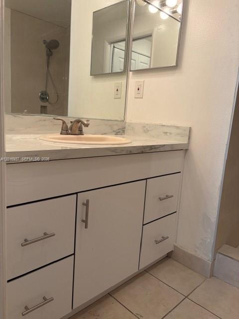8000 N Nob Hill Rd #206, Tamarac FL 33321