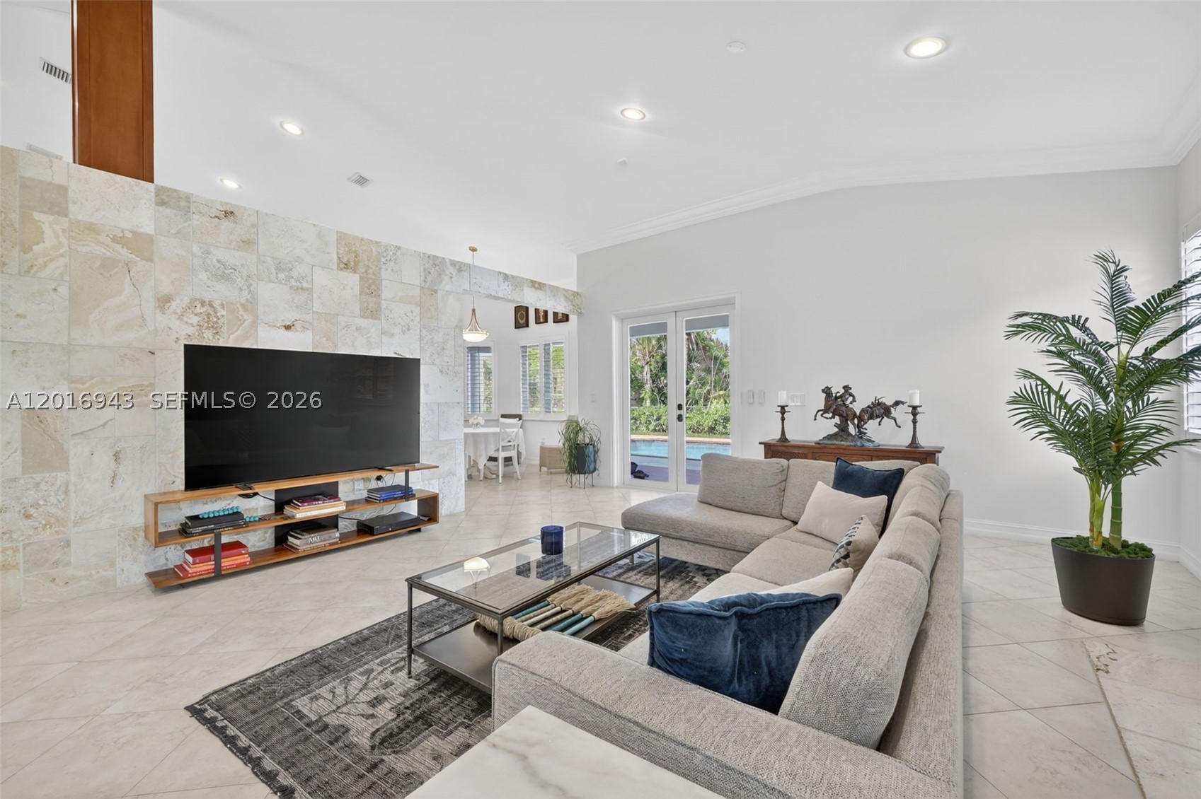 18461 SW 83rd Ave, Cutler Bay FL 33157