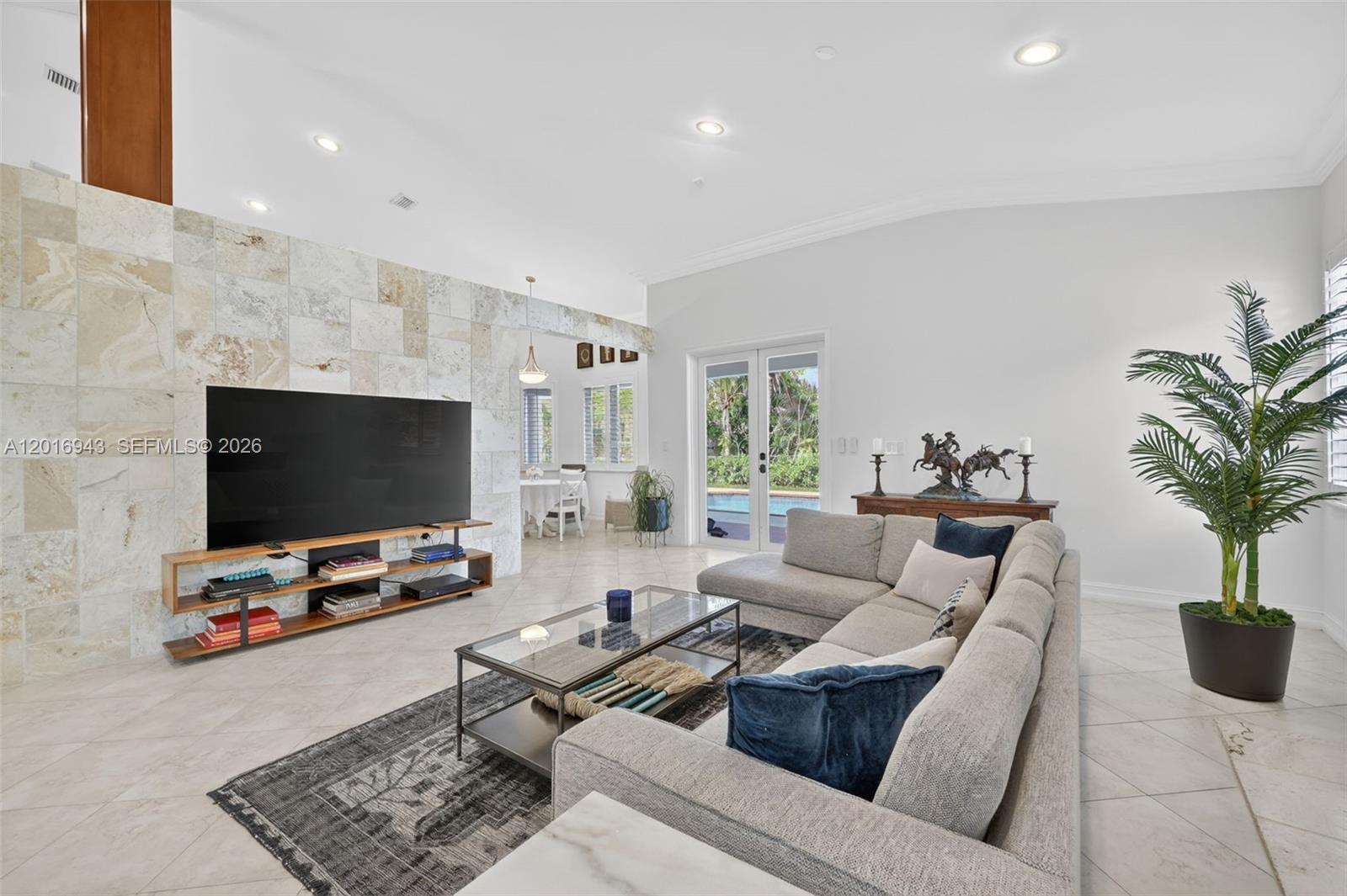 18461 SW 83rd Ave, Cutler Bay FL 33157