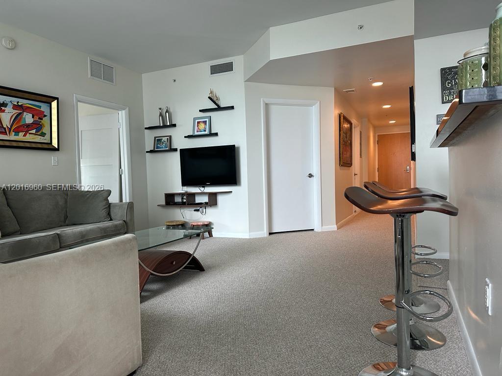 253 NE 2nd St #1402, Miami FL 33132