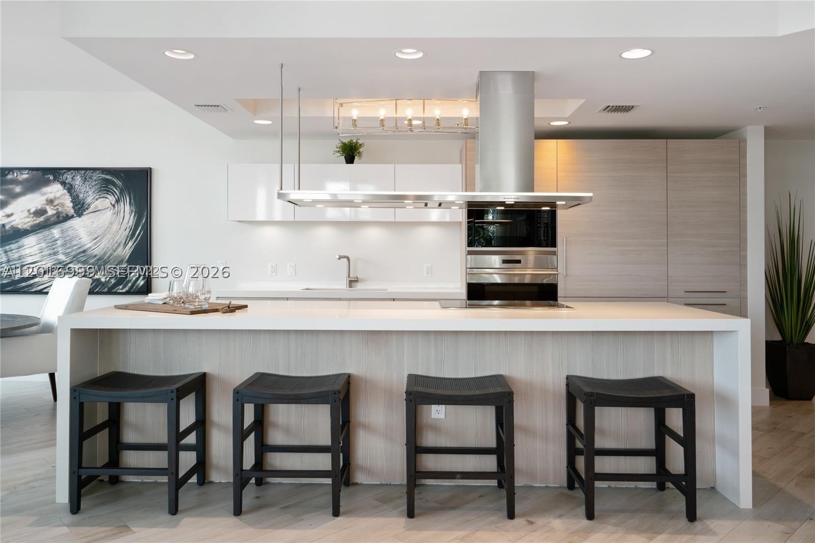 17111 Biscayne Blvd #209, North Miami Beach FL 33160