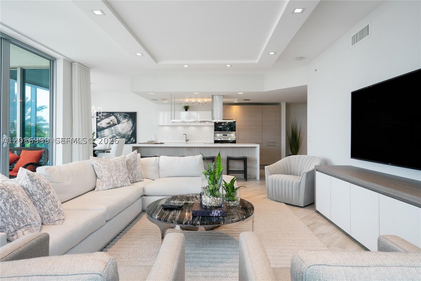 17111 Biscayne Blvd #209, North Miami Beach FL 33160