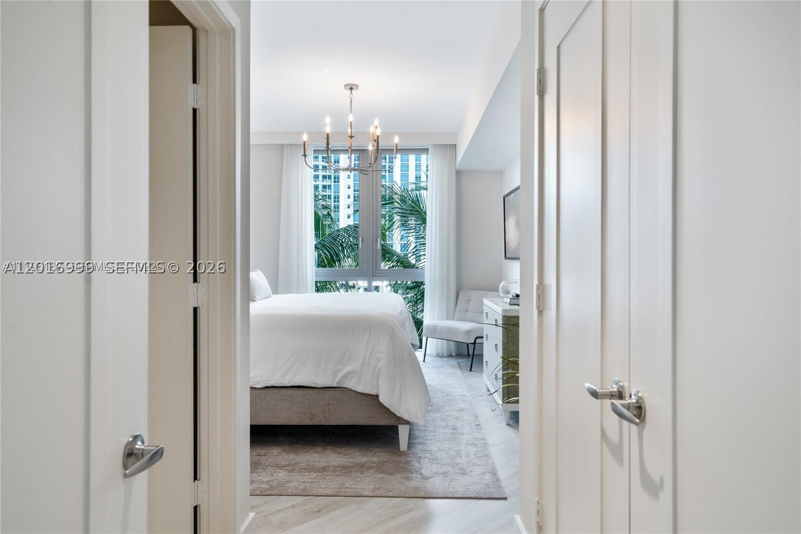 17111 Biscayne Blvd #209, North Miami Beach FL 33160