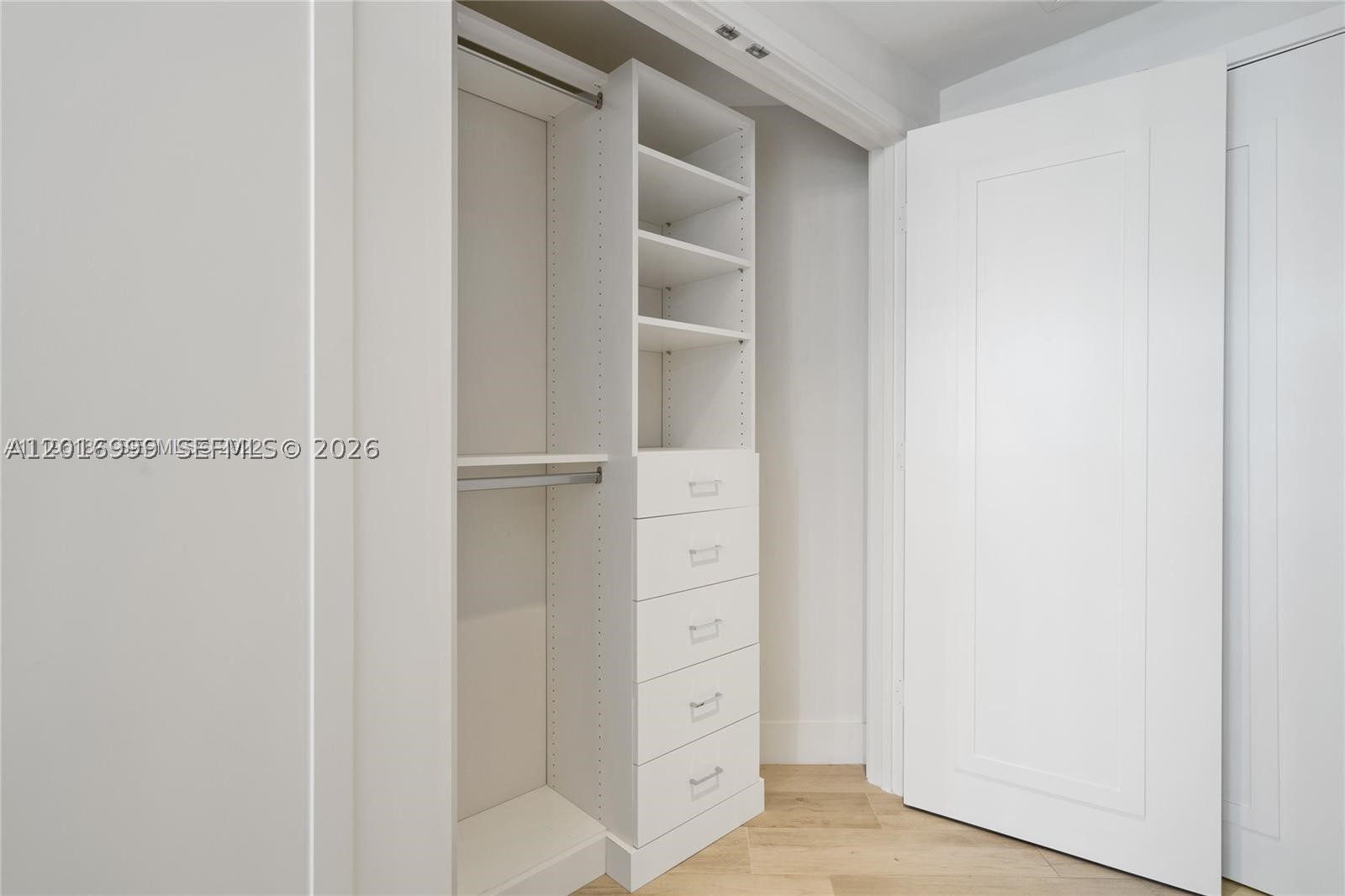 17111 Biscayne Blvd #209, North Miami Beach FL 33160