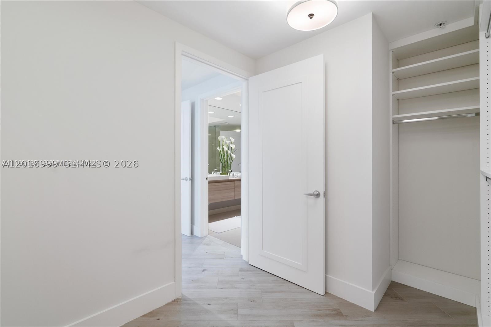 17111 Biscayne Blvd #209, North Miami Beach FL 33160