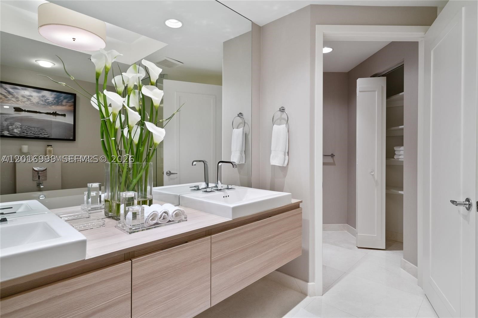 17111 Biscayne Blvd #209, North Miami Beach FL 33160