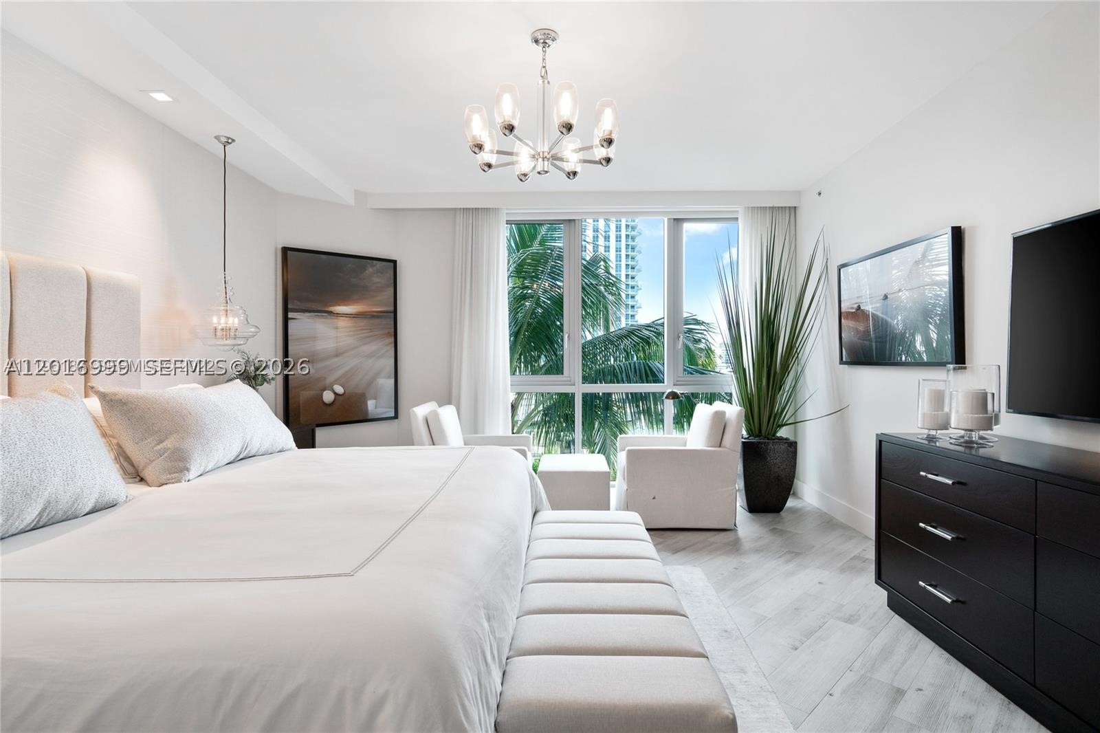 17111 Biscayne Blvd #209, North Miami Beach FL 33160