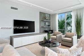17111 Biscayne Blvd #209, North Miami Beach FL 33160