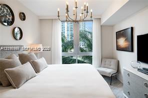 17111 Biscayne Blvd #209, North Miami Beach FL 33160