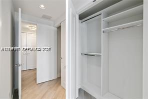 17111 Biscayne Blvd #209, North Miami Beach FL 33160