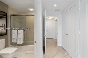17111 Biscayne Blvd #209, North Miami Beach FL 33160