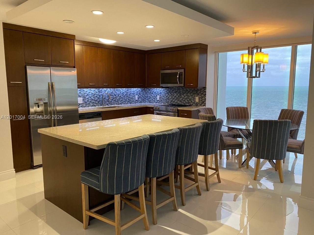 881 Ocean Dr #10E, Key Biscayne FL 33149