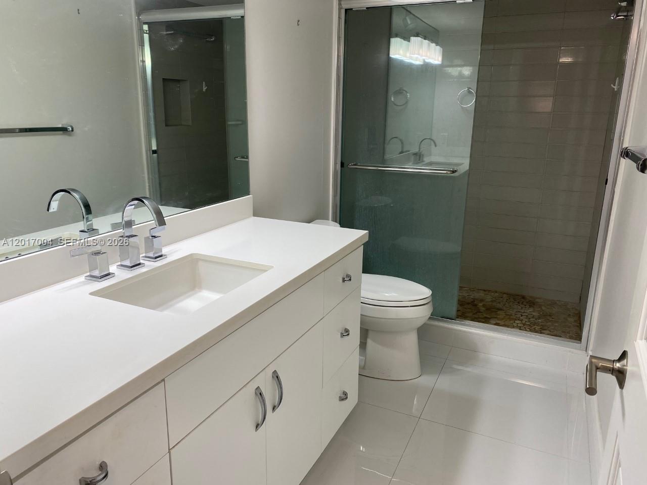 881 Ocean Dr #10E, Key Biscayne FL 33149