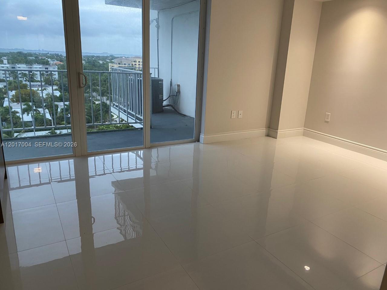 881 Ocean Dr #10E, Key Biscayne FL 33149