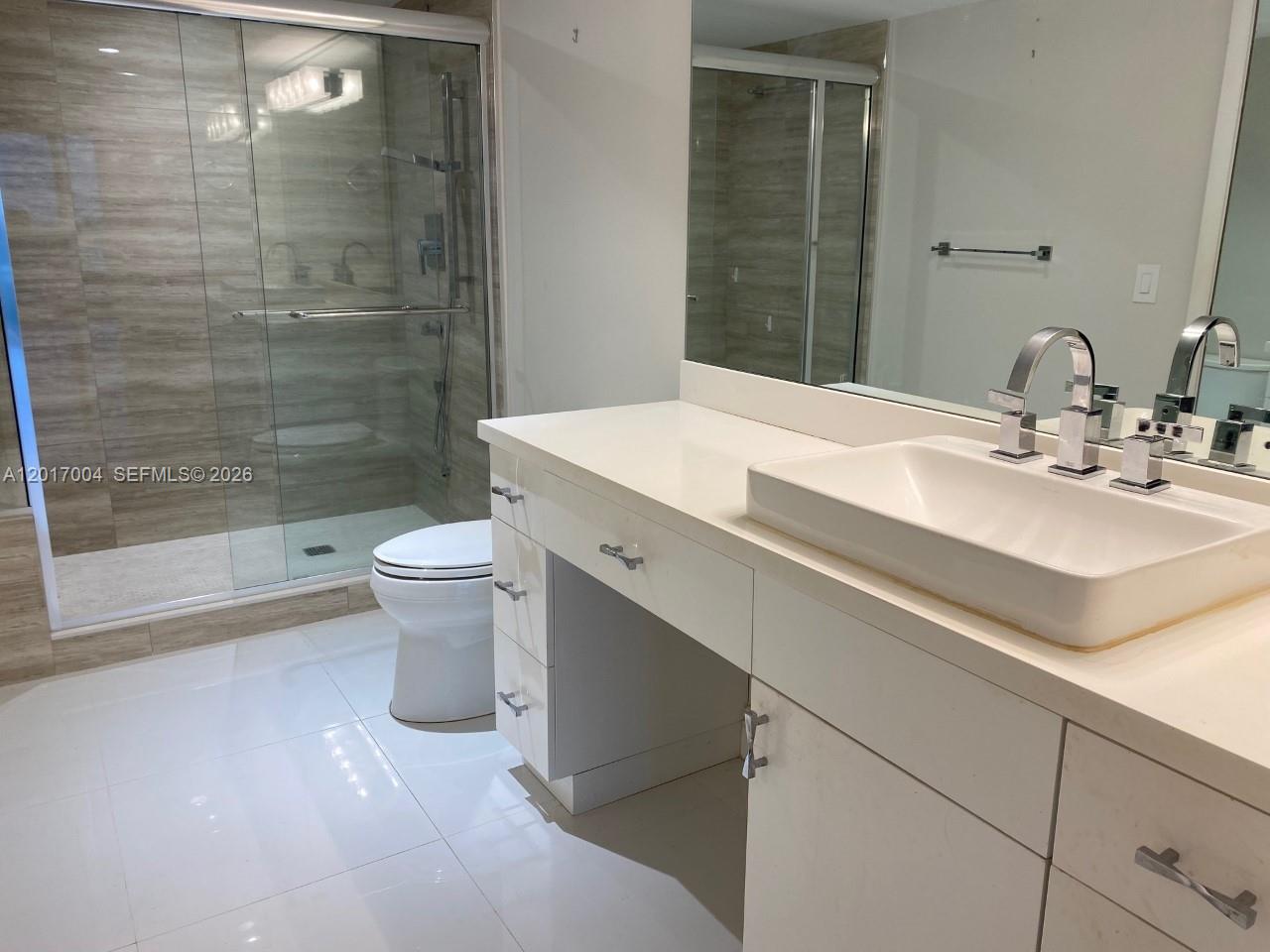 881 Ocean Dr #10E, Key Biscayne FL 33149