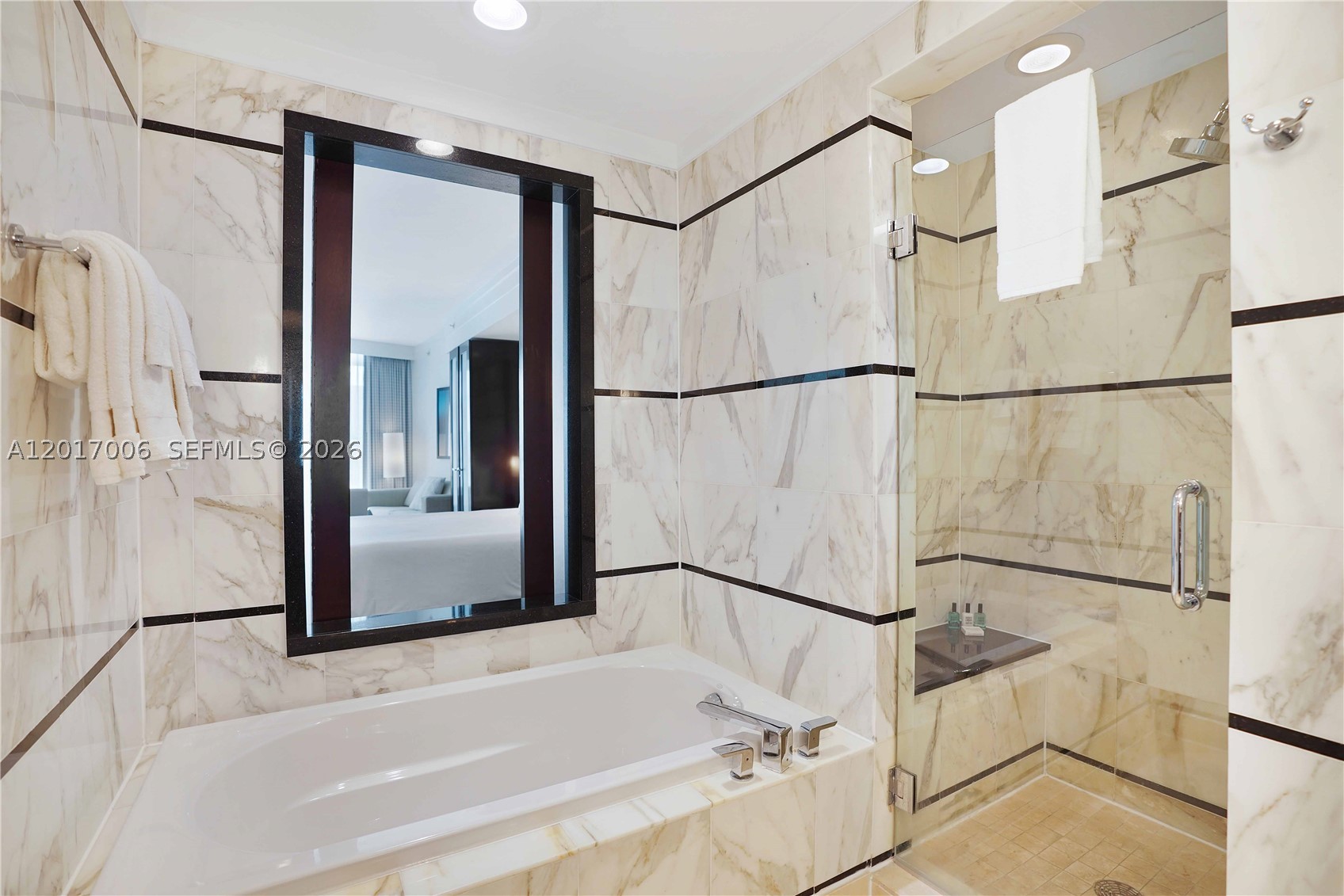 4391 Collins Ave #916, Miami Beach FL 33140