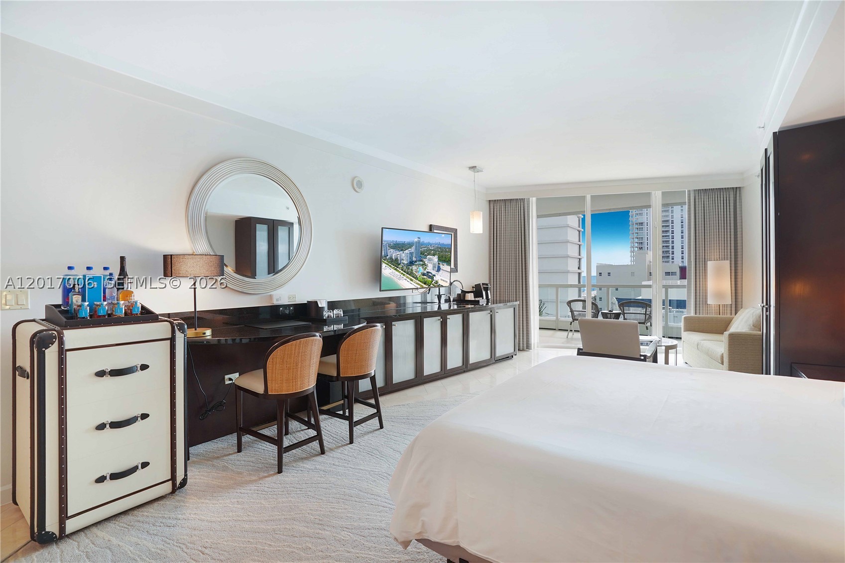 4391 Collins Ave #916, Miami Beach FL 33140