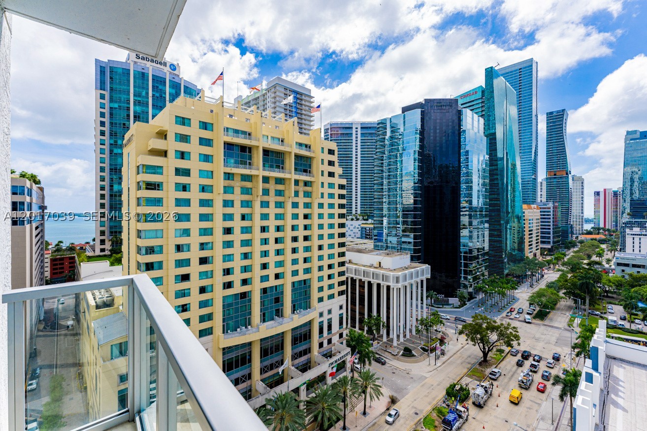 Miami FL 33131 - A12017039