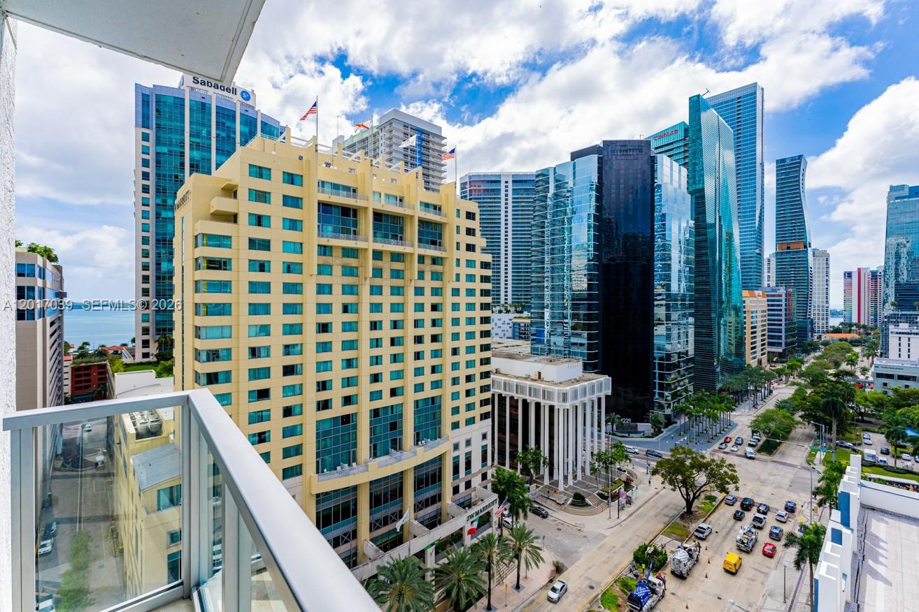 Miami FL 33131 - A12017039