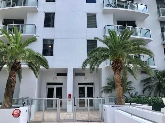 Miami FL 33131 - A12017039