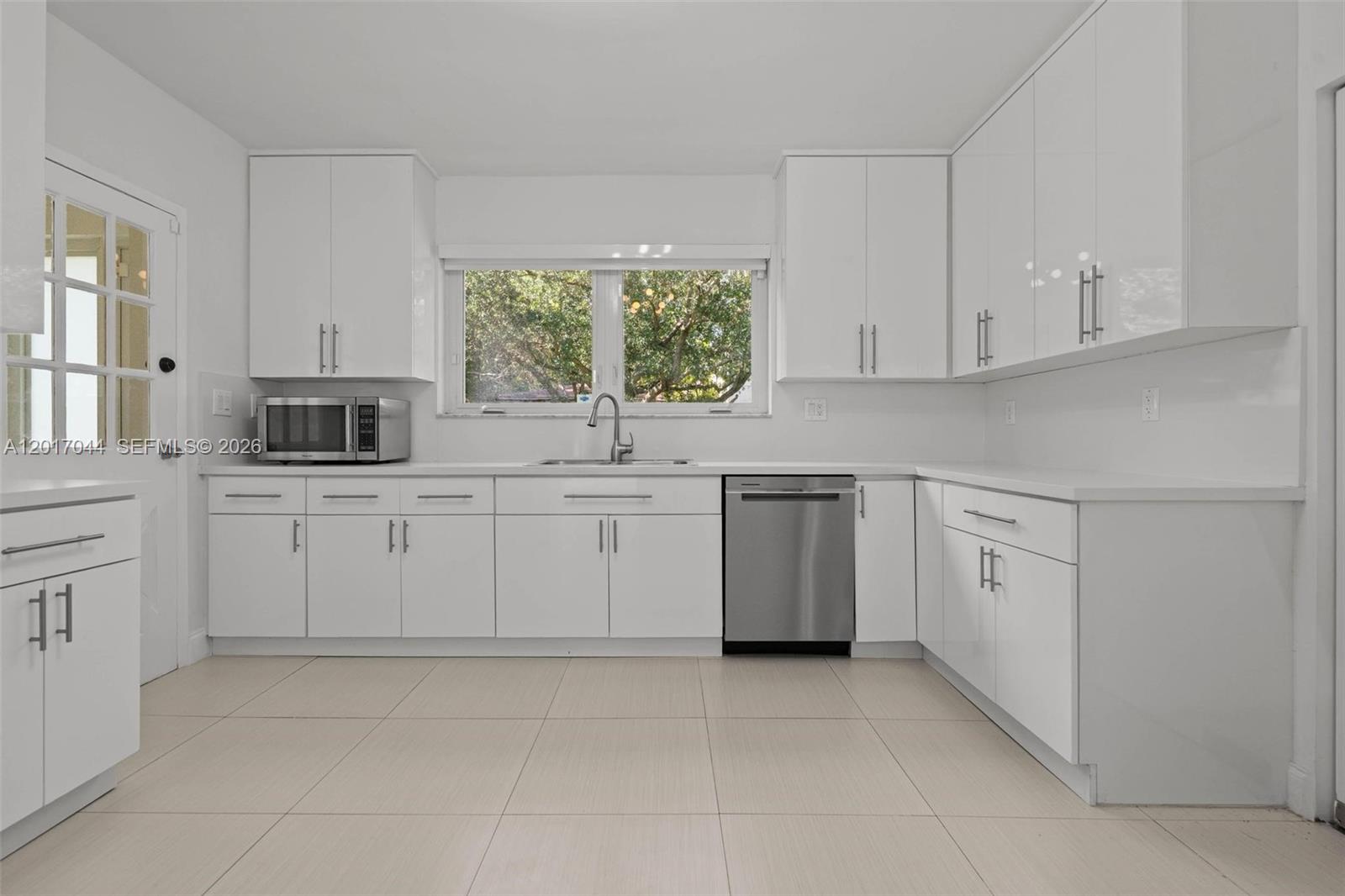 2900 Granada Blvd, Coral Gables FL 33134