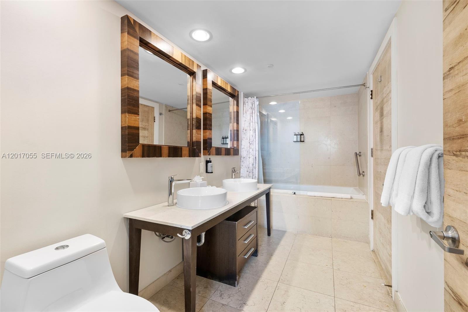 485 Brickell Ave #4606, Miami FL 33131