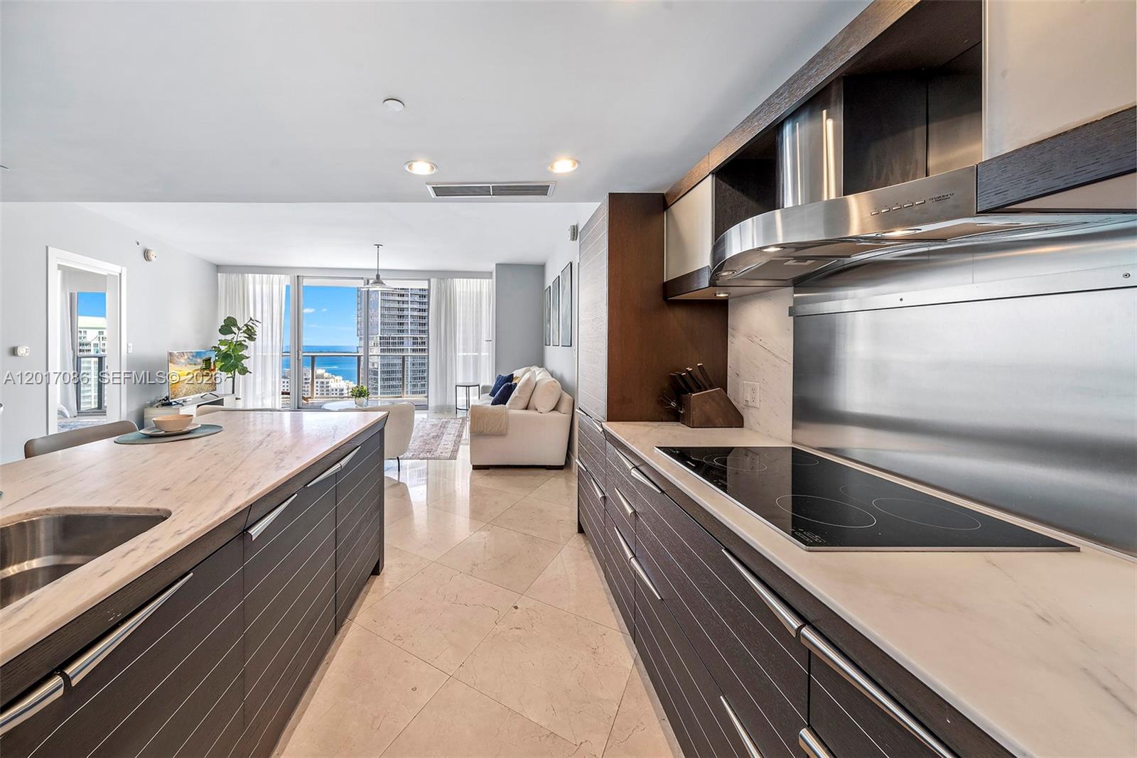 200 Biscayne Boulevard Way #4308, Miami FL 33131