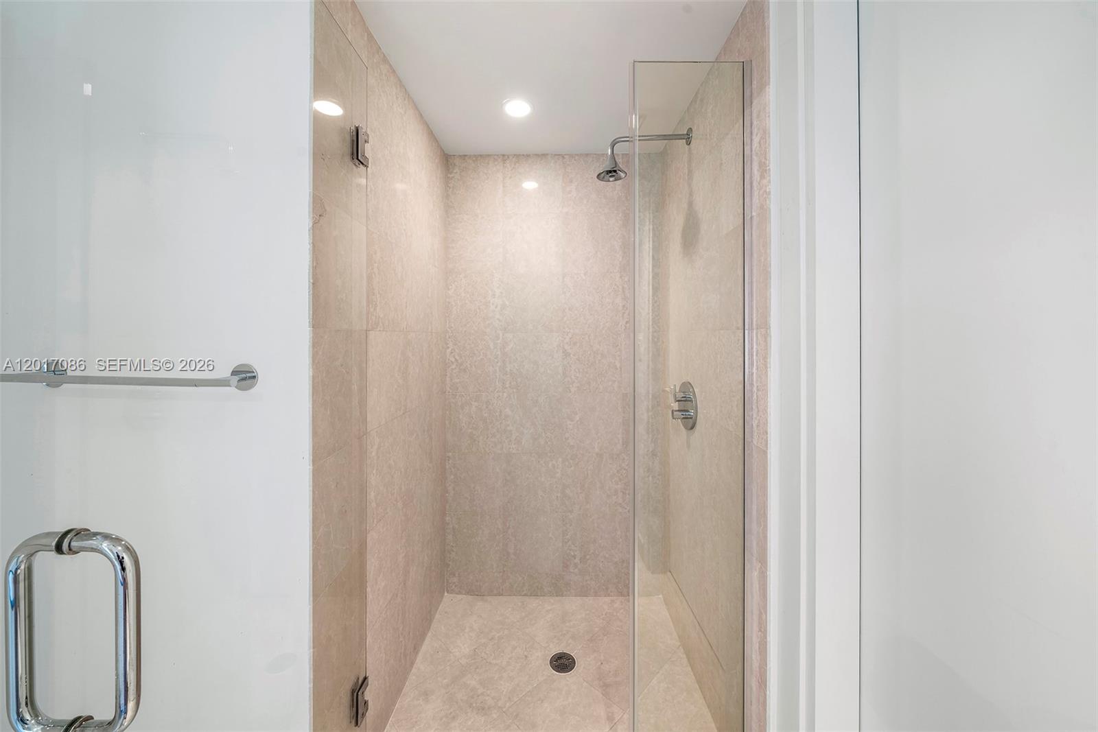 200 Biscayne Boulevard Way #4308, Miami FL 33131