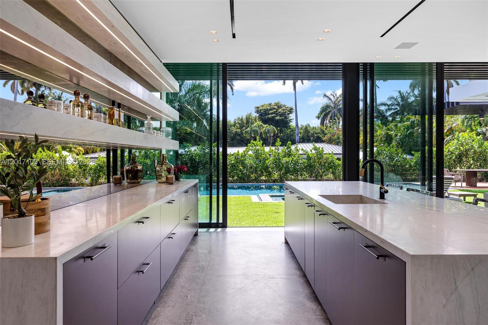 2520 Shelter Ave, Miami Beach FL 33140