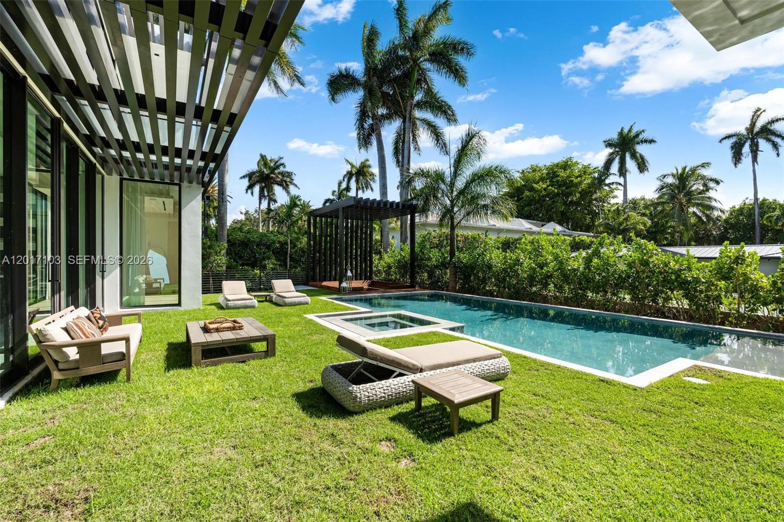 2520 Shelter Ave, Miami Beach FL 33140