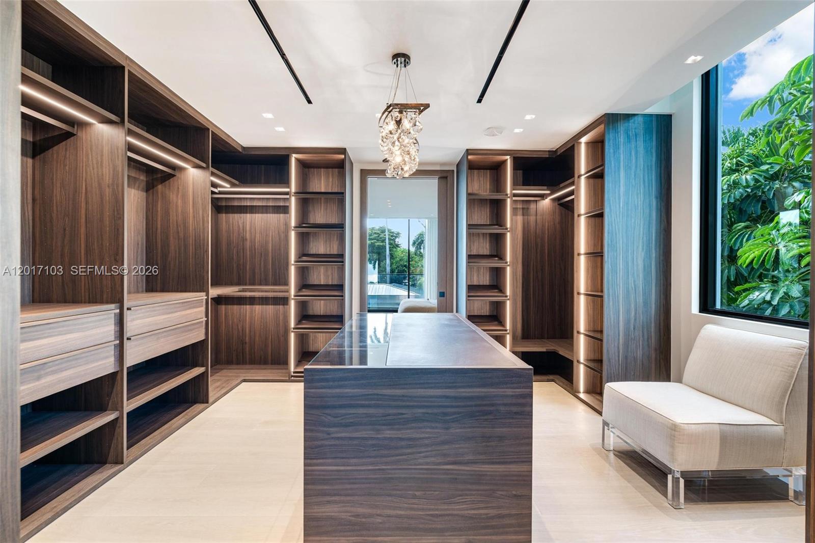 2520 Shelter Ave, Miami Beach FL 33140