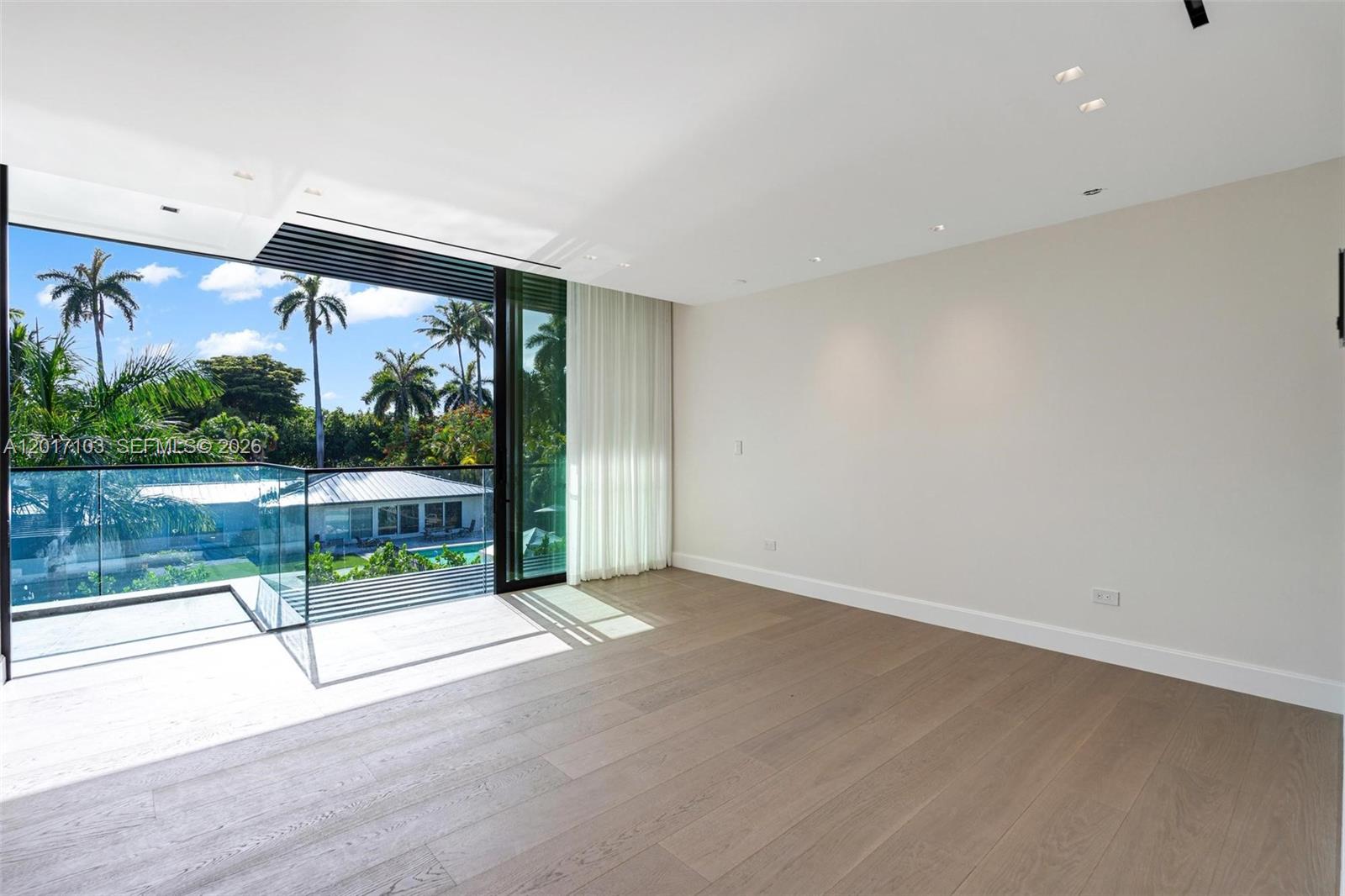2520 Shelter Ave, Miami Beach FL 33140