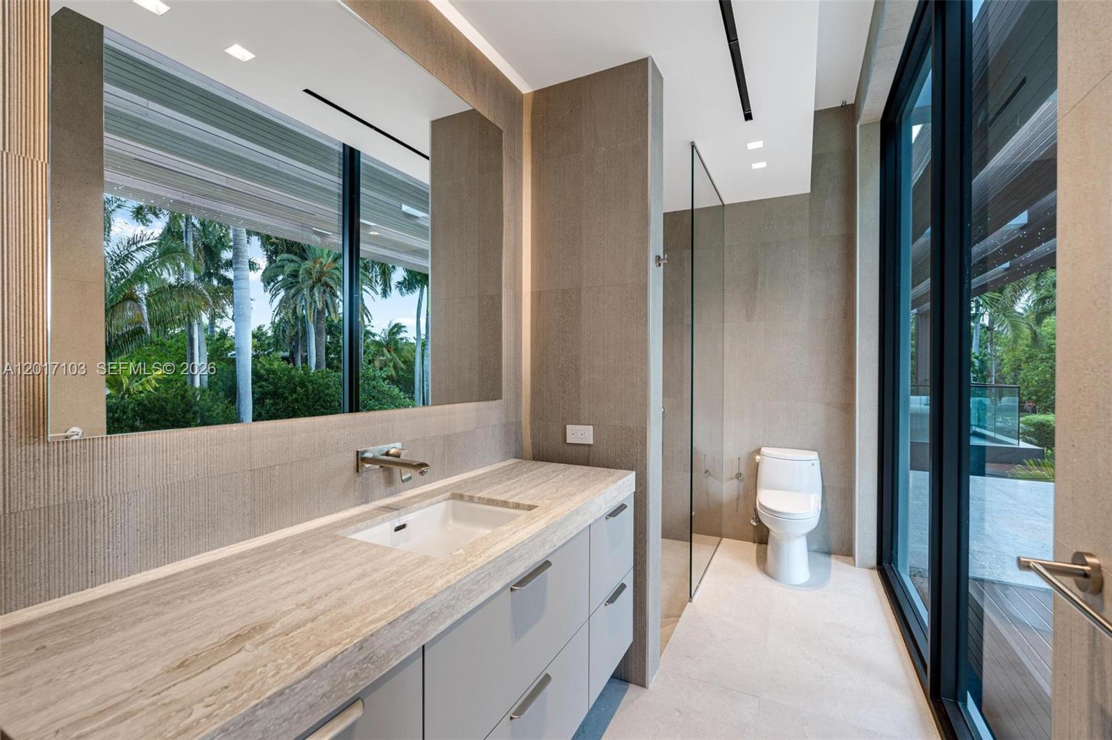 2520 Shelter Ave, Miami Beach FL 33140