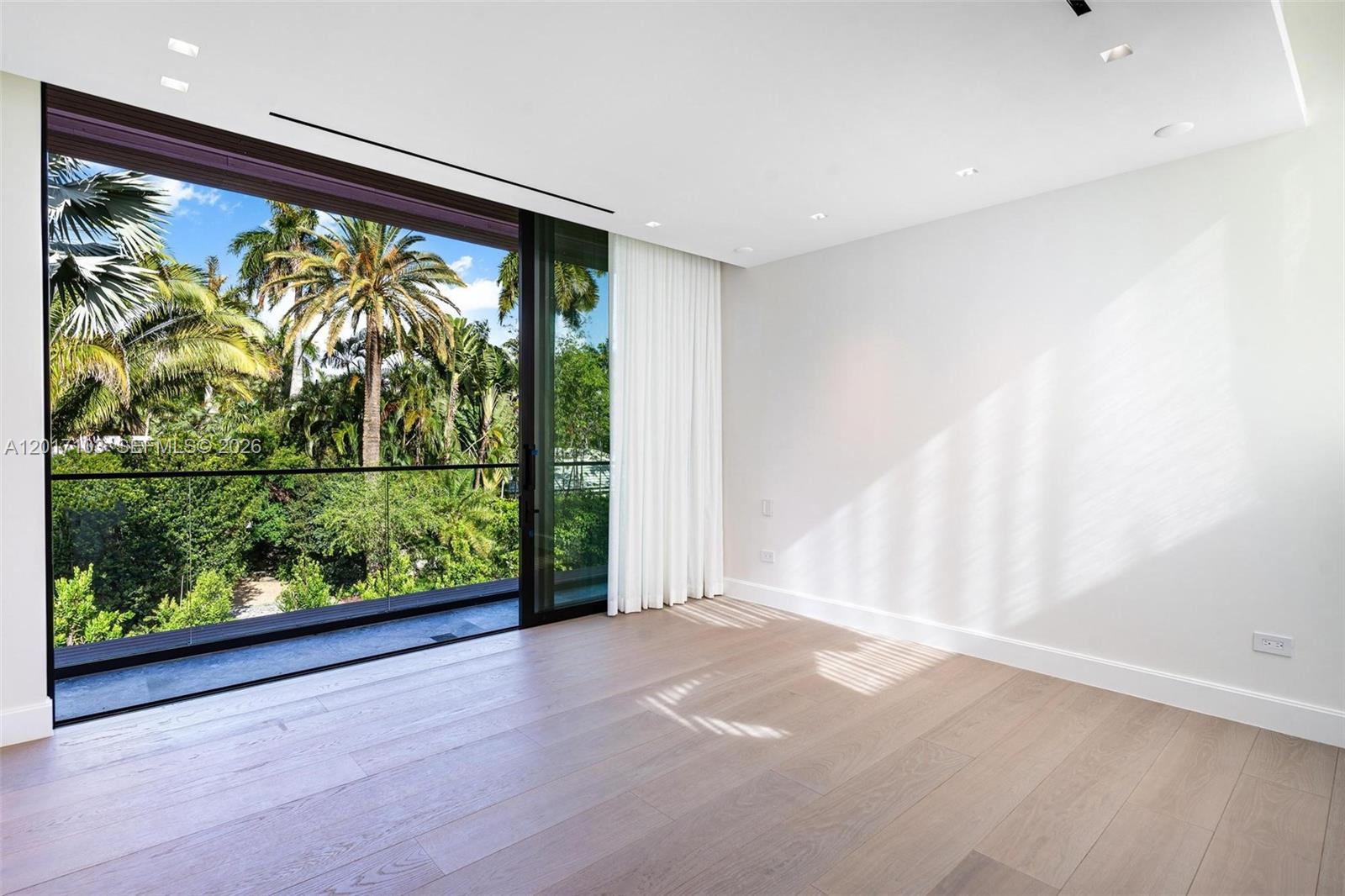 2520 Shelter Ave, Miami Beach FL 33140