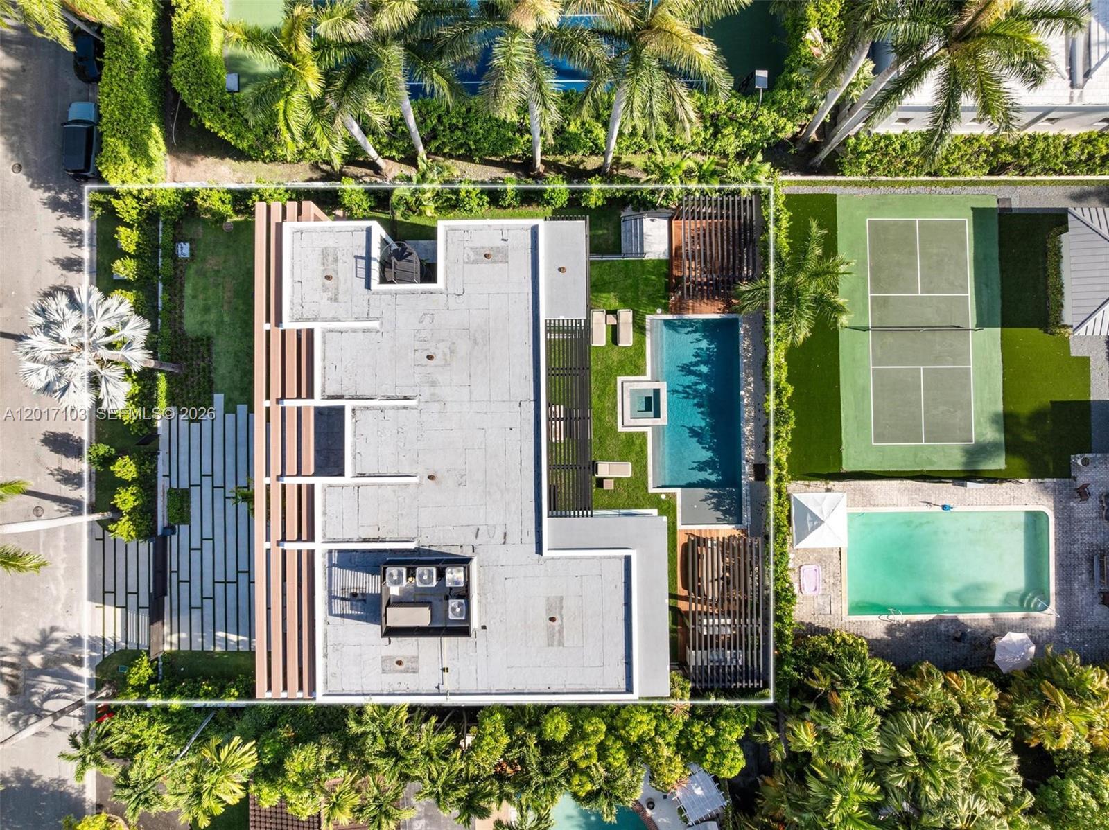 2520 Shelter Ave, Miami Beach FL 33140
