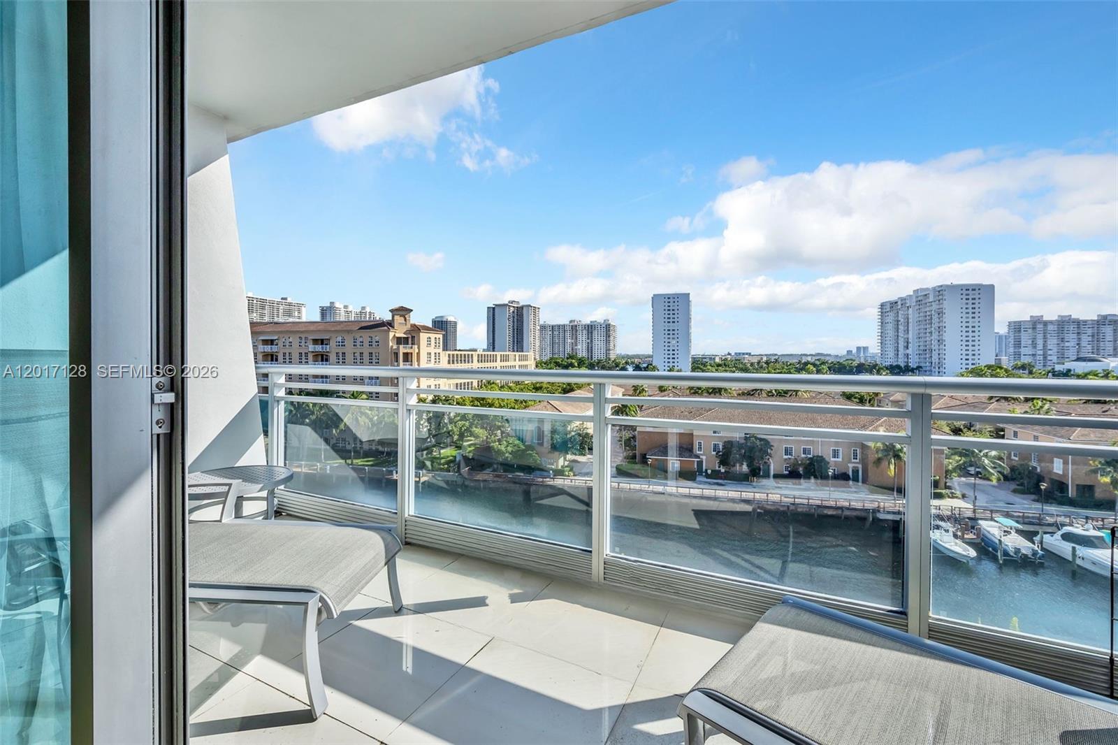 2950 NE 188th St #403, Aventura FL 33180