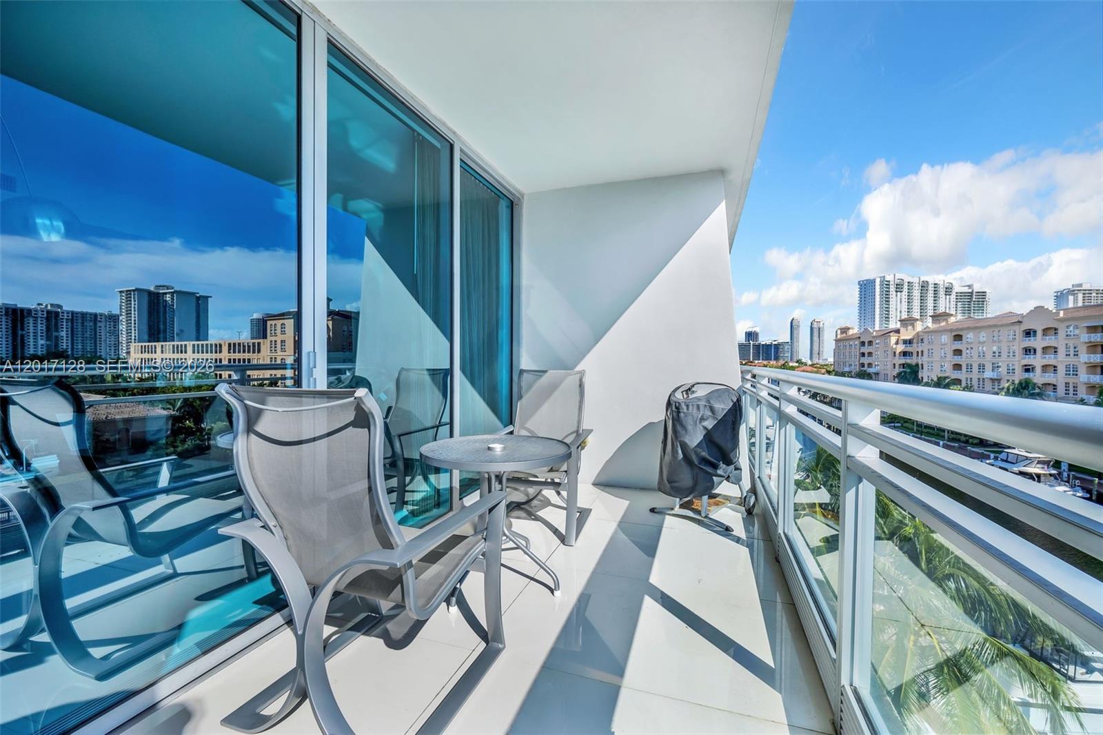 2950 NE 188th St #403, Aventura FL 33180