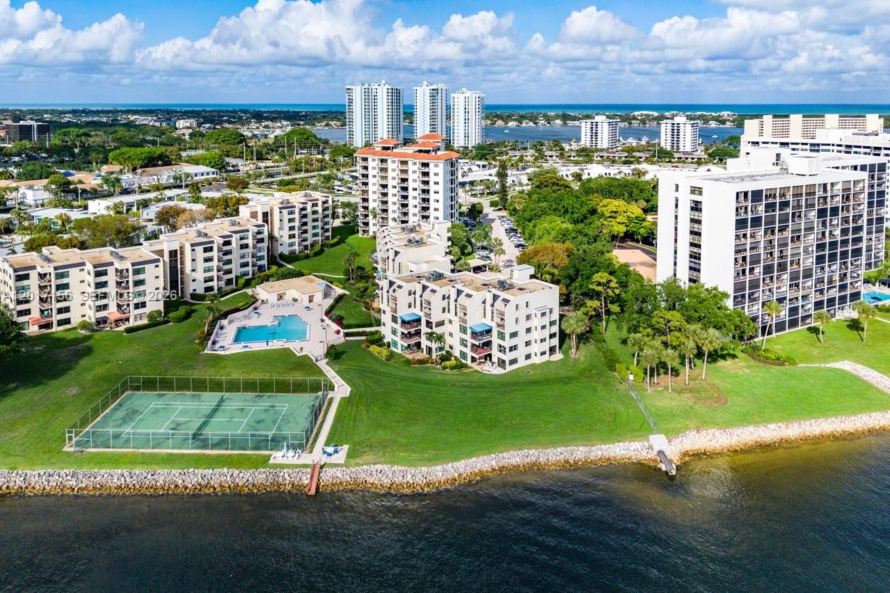 364 Golfview Rd #505, North Palm Beach FL 33408