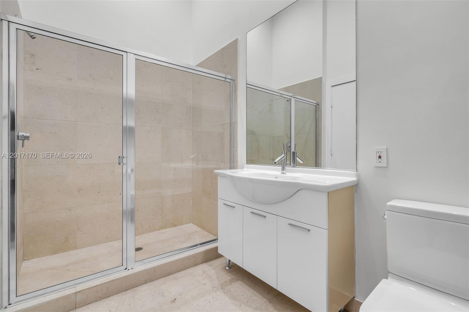 495 Brickell Ave #1501, Miami FL 33131